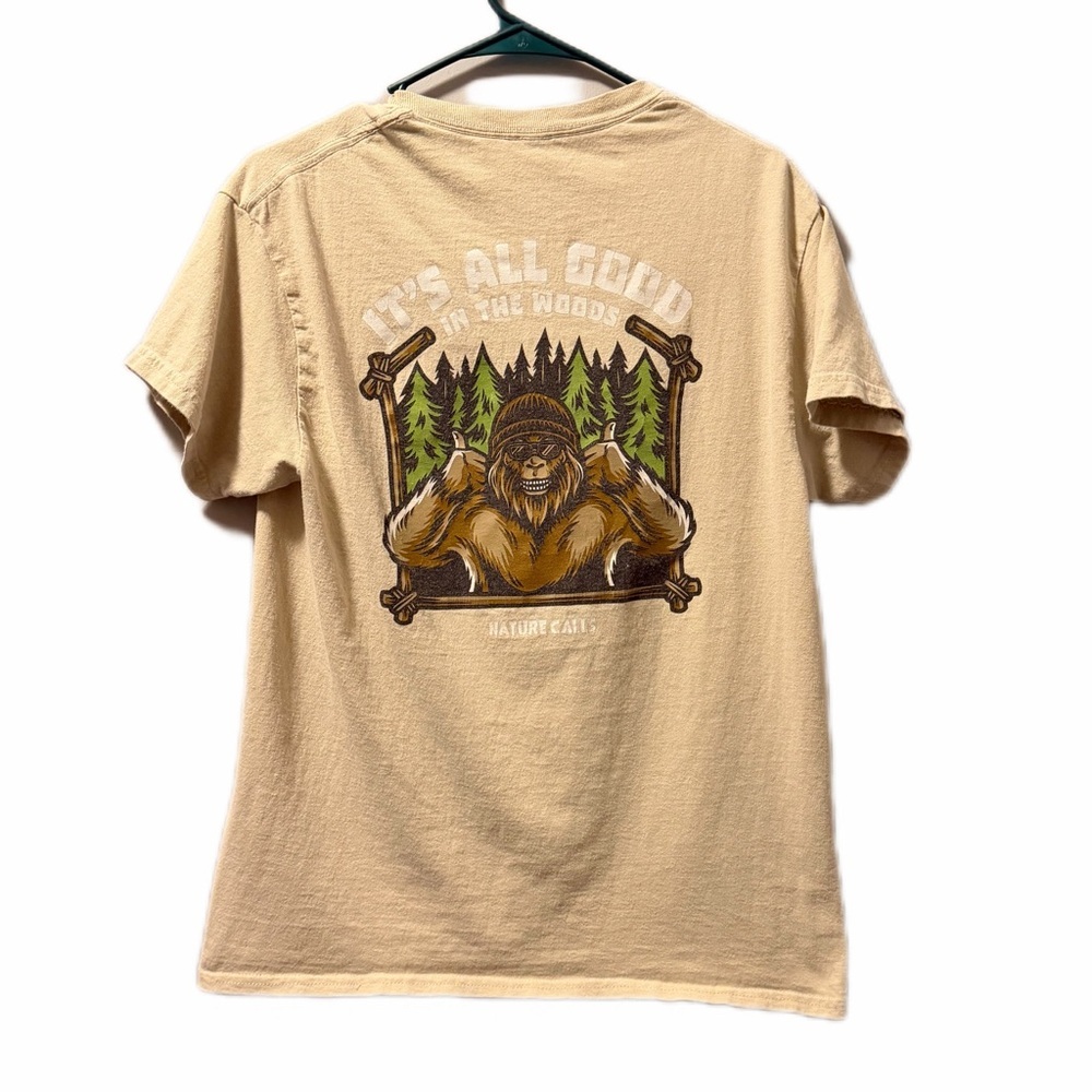 Nature calls tee shirt cracked image has pilling cotton